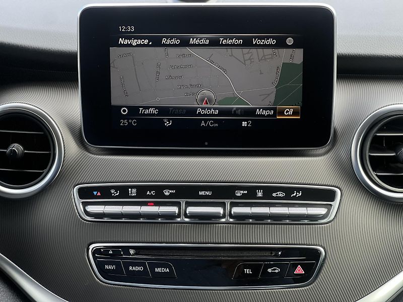 Mercedes-Benz Třídy V (2018)  V-Class 250d L 4MATIC - fotka 17 z 32