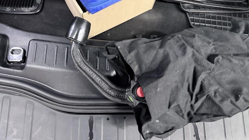 Ford Galaxy (2022) 2.5 HYBRID,REZERVOVÁNO - fotka 17 z 34