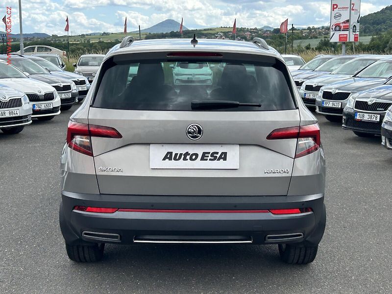 Škoda Karoq (2018) 1.5 TSI, LED, navi - fotka 5 z 19