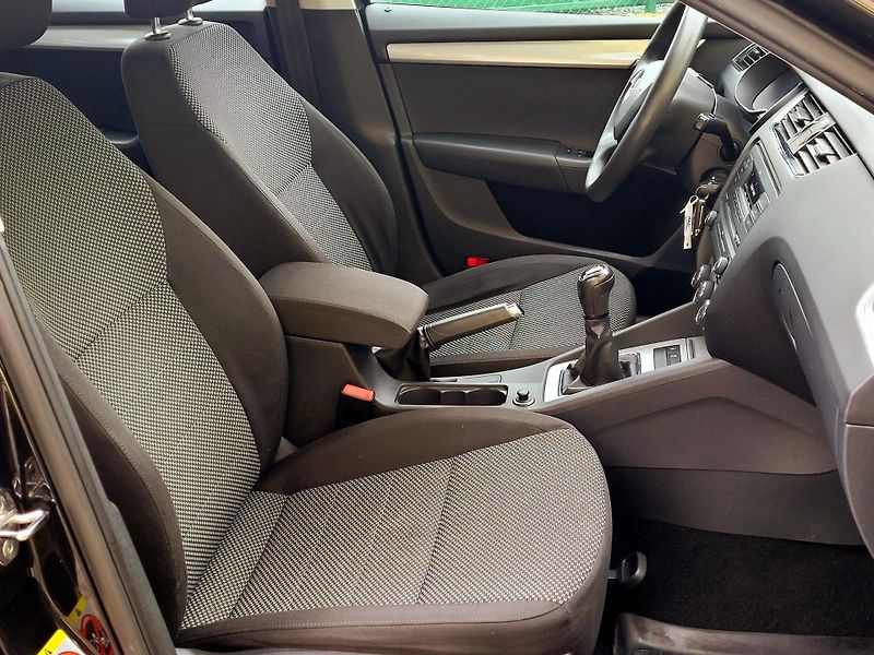 Škoda Octavia 1,4TSi SERV.KNIHA, rozvody     - fotka 28 z 48