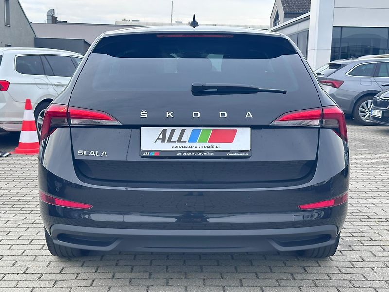 Škoda Scala 1.5 TSI 110kW Style - fotka 7 z 16