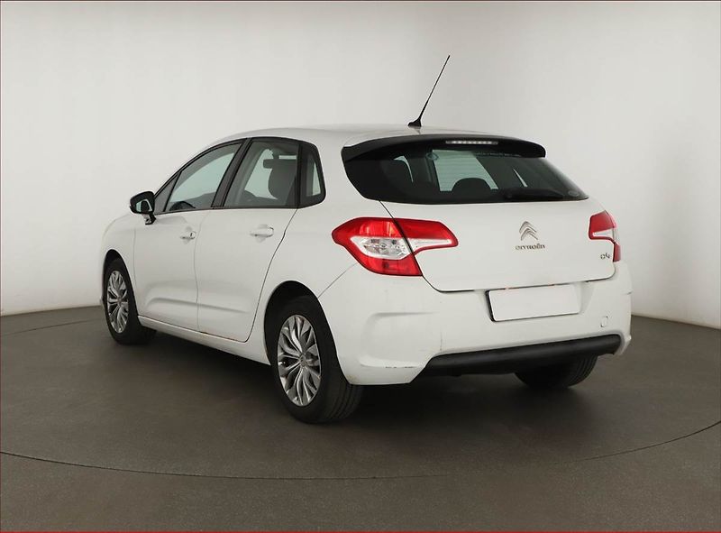 Citroën C4 (2012) 1.4 16V, ČR,1.maj, dobrý stav - fotka 4 z 12