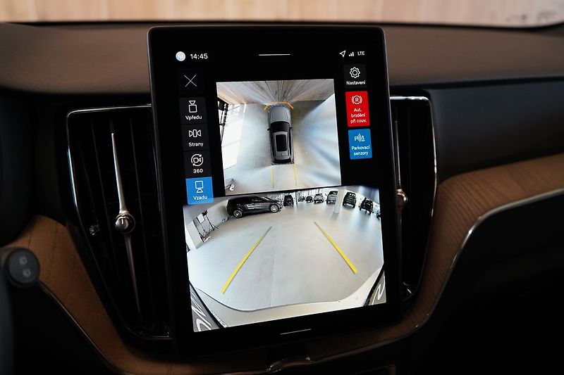 Volvo XC60 B5 PLUS Dark, Harman, 360° - fotka 24 z 42