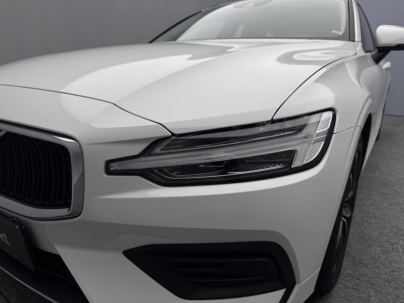 Volvo V60 D3 MOMENTUM  AUT CZ 1.maj - fotka 17 z 34