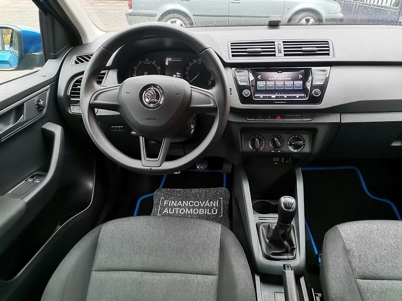 Škoda Fabia (2020) 1.0TSi 70kw AMB Klima Alu - fotka 11 z 29