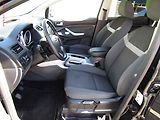 Ford Kuga (2011) 2.0 TDCi, AC, navi, park - náhled 9
