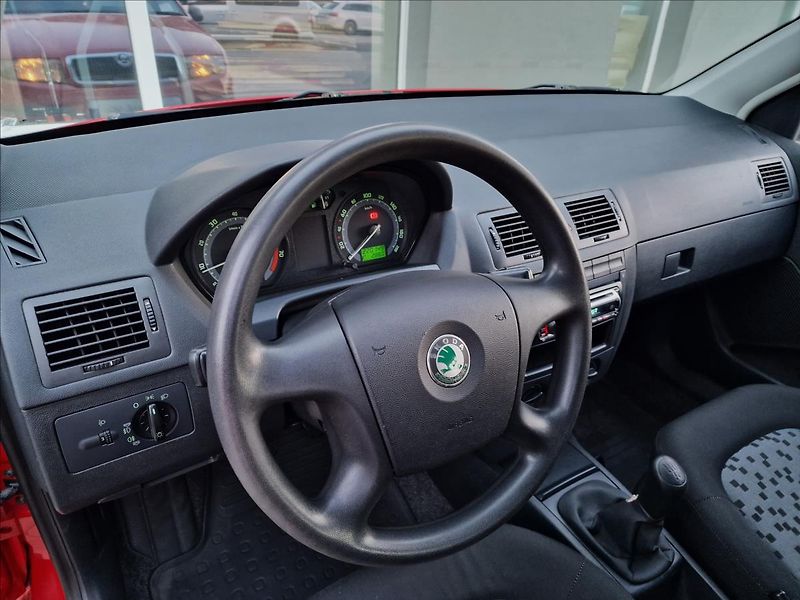 Škoda Fabia 1.2i 47kW,původ ČR - fotka 20 z 39