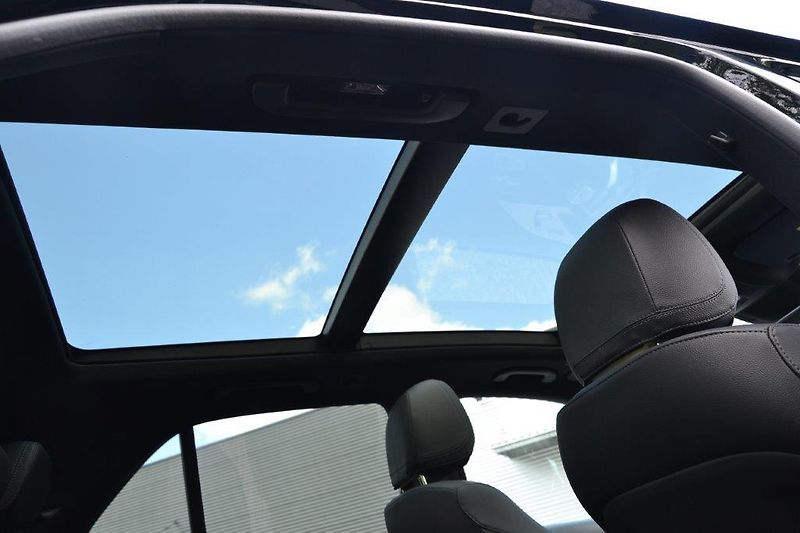 Mercedes-Benz GLE 350.de Plug-in Hybrid AMG 4Mat - fotka 34 z 46