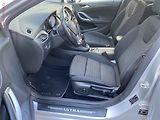 Opel Astra (2019) 1.4 T, Edition, navi, kamera - náhled 9