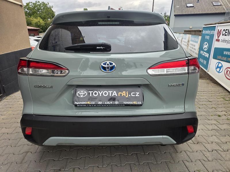 Toyota Corolla Cross (2023) 2.0CROSS-HYBRID-ZÁRUKA-AUTOMAT - fotka 6 z 10