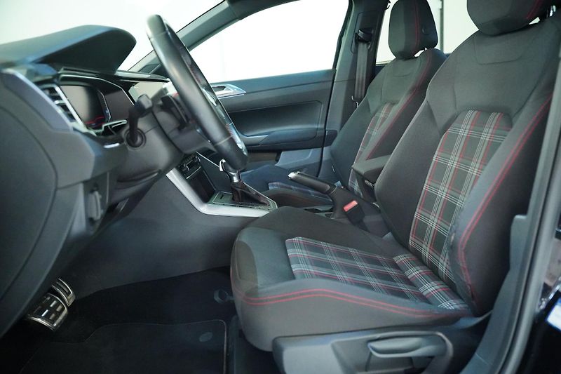 Volkswagen Polo - fotka 11 z 26