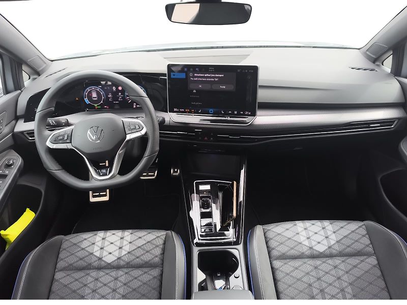 Volkswagen Golf 1,5 eTSI 7DSG R-Line - fotka 6 z 24