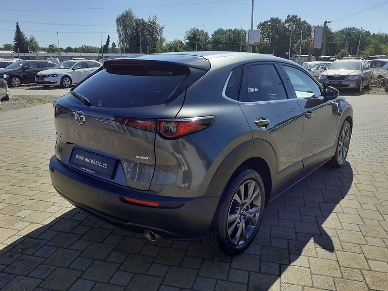 Mazda CX-30 (2021) 2.0  Skyactiv 137kw - fotka 4 z 37