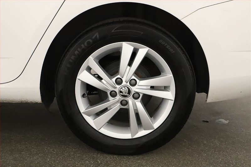 Škoda Fabia (2023) Ambition 1.0 TSI, ČR,1.maj - fotka 18 z 18