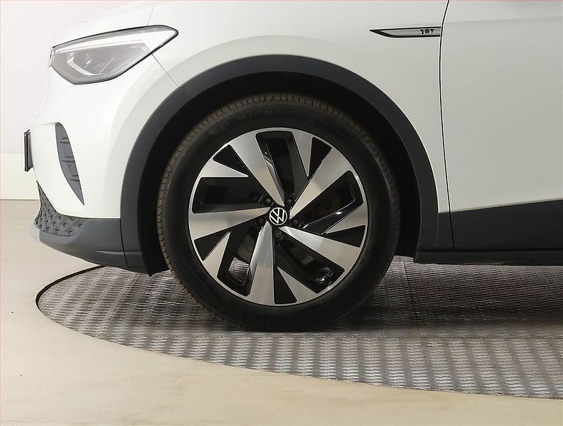 Volkswagen ID.4 (2021) Pro Perf. (82 kWh), SoH 93% - fotka 15 z 26