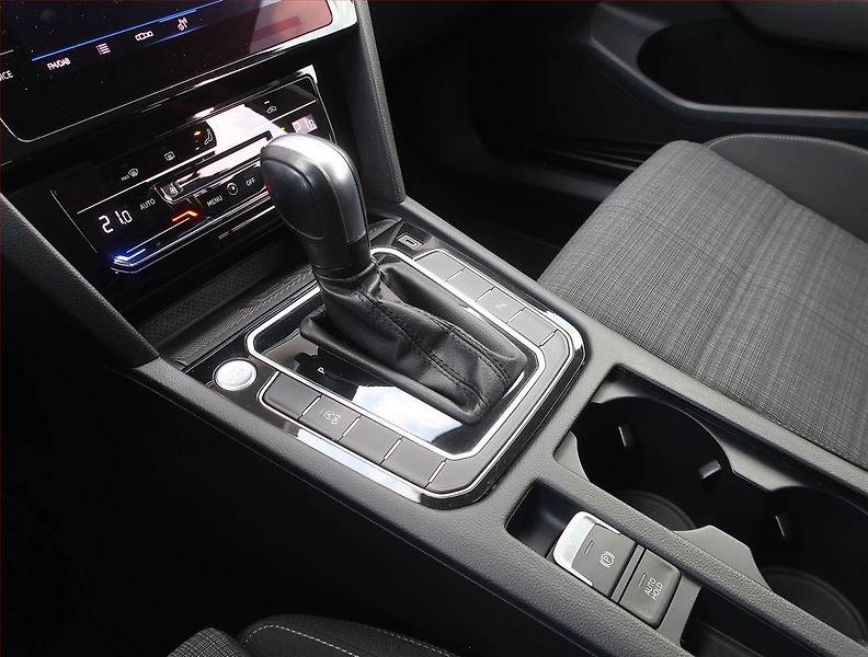 Volkswagen Passat (2021) Comfortline 2.0 TDI, Automat - fotka 13 z 22