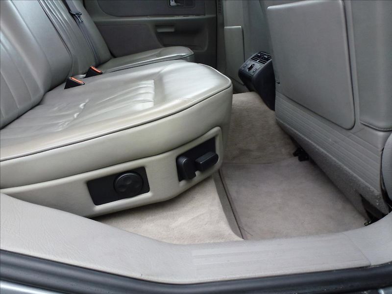 Audi A8 4,2 V8 Quattro 4x4 AUTOMAT - fotka 35 z 65