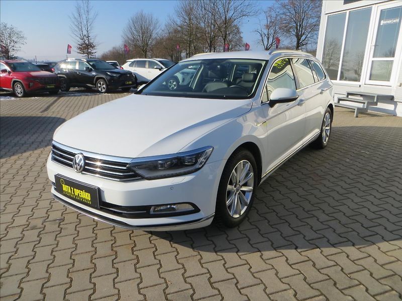 Volkswagen Passat 2,0 TDI 140kW 4MOT DSG H-Line - fotka 3 z 23