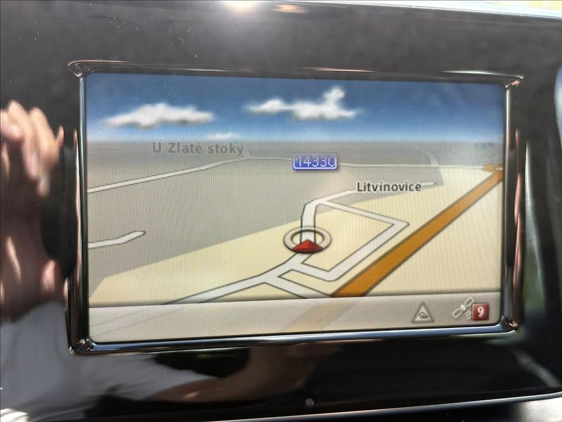Mercedes-Benz Třídy B 1,6 200i 115kW,Bi-Xen,Kůže,Nav - fotka 19 z 36