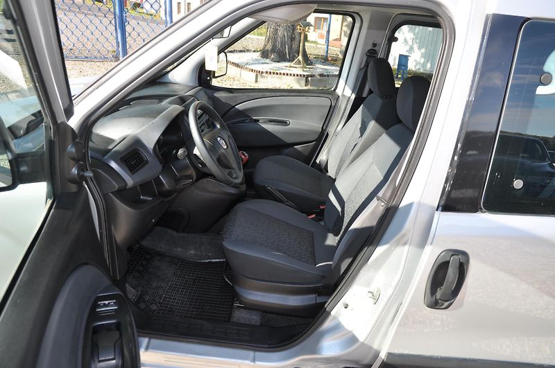 Fiat Dobló 1.3JTD 66kW 5.míst - fotka 6 z 10