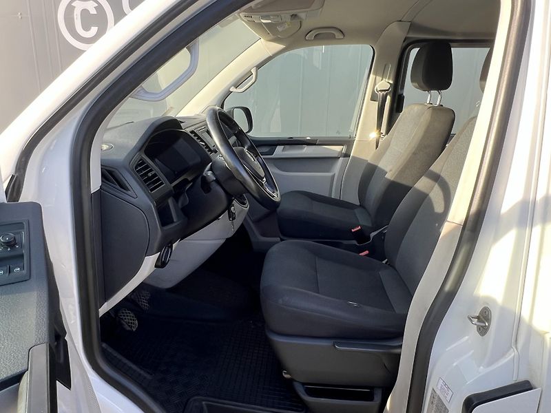 Volkswagen Transporter (2018) - fotka 10 z 33