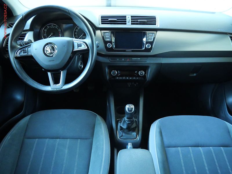 Škoda Fabia (2020) 1.0 TSi, ČR, Style, LED - fotka 8 z 22