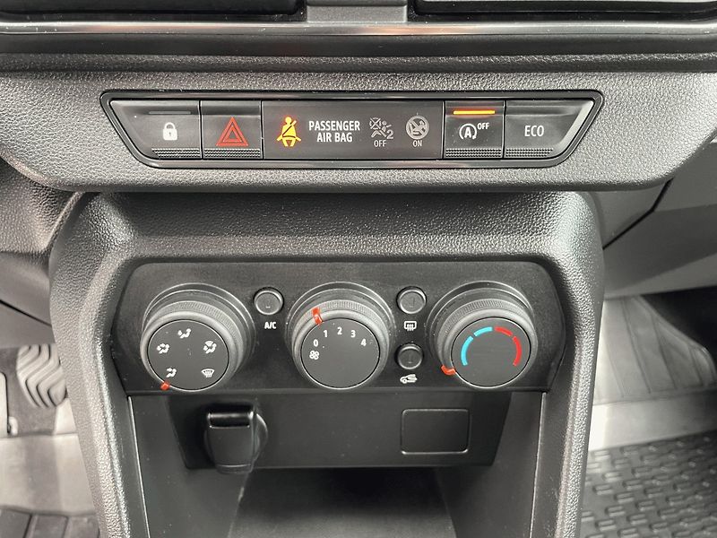 Dacia Logan (2022) 1.0 TCe,67kW,LPG,ČR,1.Maj - fotka 19 z 31