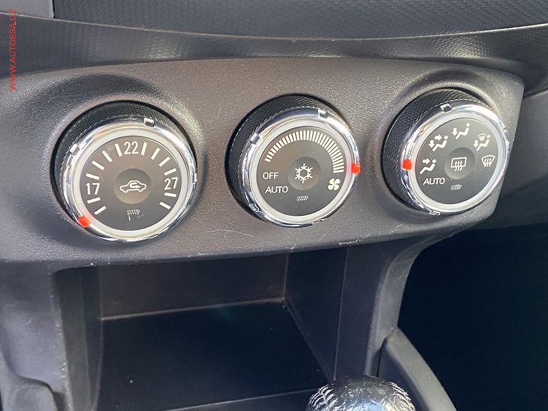 Peugeot 4007 (2012) 2.2 HDi 4x4, AT, xenon, kůže - fotka 18 z 22