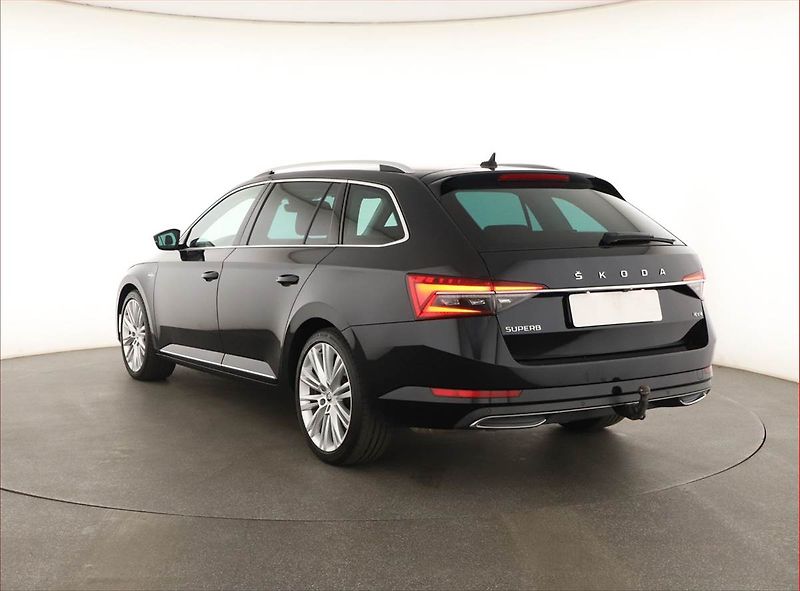 Škoda Superb (2020) Laurin&Klement 2.0 TDI - fotka 4 z 31