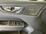 Volvo XC60 B5 AWD Plus Dark-REZERVACE - náhled 22