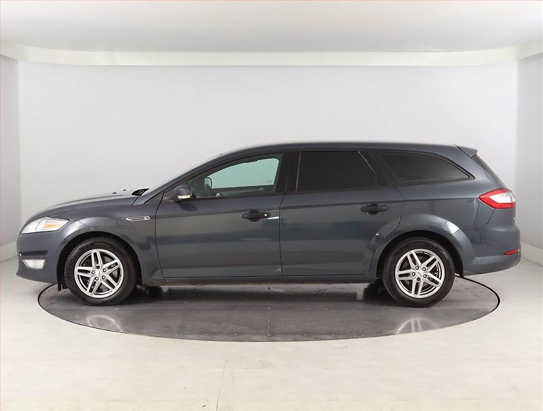 Ford Mondeo (2012) Trend 2.0 TDCi, Serv.kniha - fotka 3 z 19