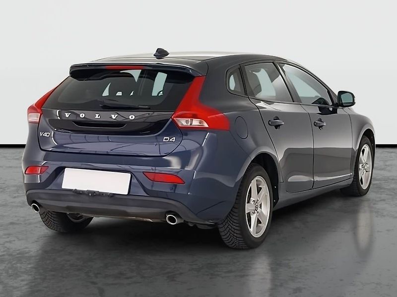 Volvo V40 (2012) 2.0 D4, Serv.kniha - fotka 5 z 19