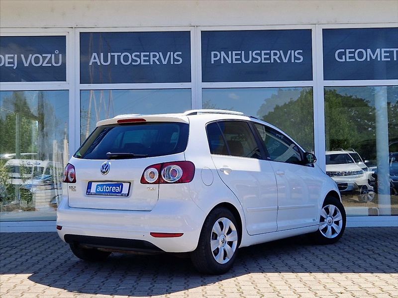 Volkswagen Golf Plus 1,2 TSI STYLE VÝHŘEV - fotka 5 z 29