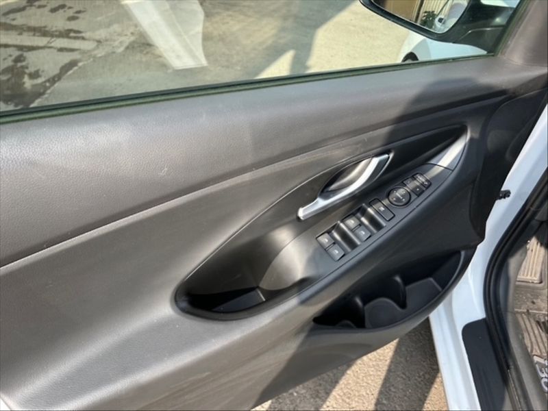 Hyundai i30 1,5 T-GDI Smart 5d - fotka 11 z 11