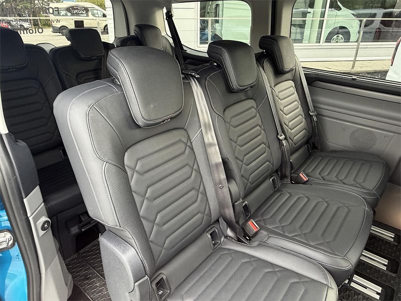Ford Tourneo Custom (2025) Titanium X L1, Tourneo, 2.0 Ec - fotka 11 z 21
