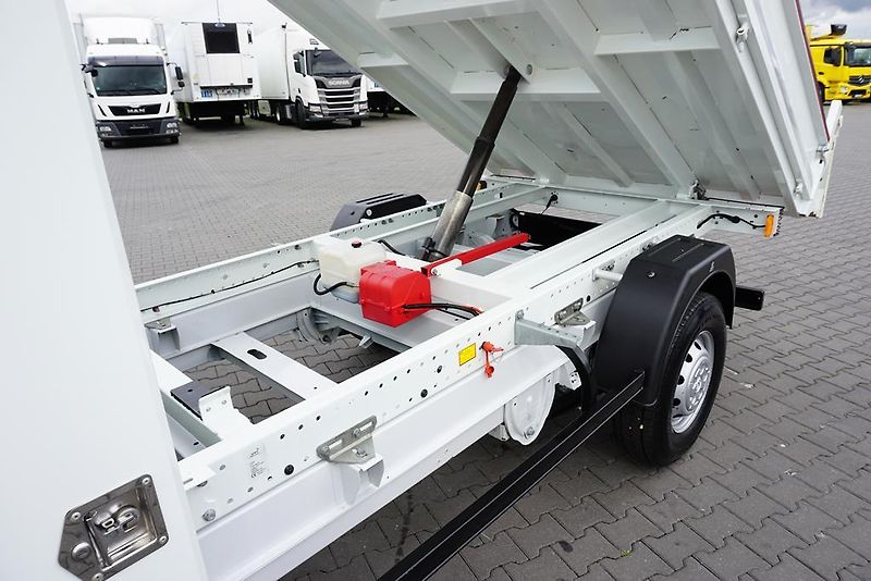 Peugeot Boxer (2023) 2,2 HDi / 140 KM / WYWROTKA /  - fotka 50 z 52