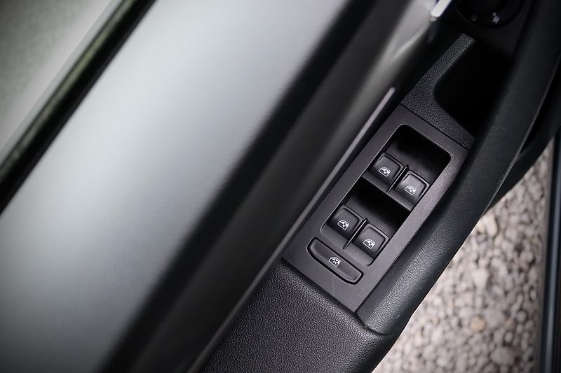 Škoda Octavia 3 FL Combi 1.5 TSI 110 kW DSG - fotka 20 z 39