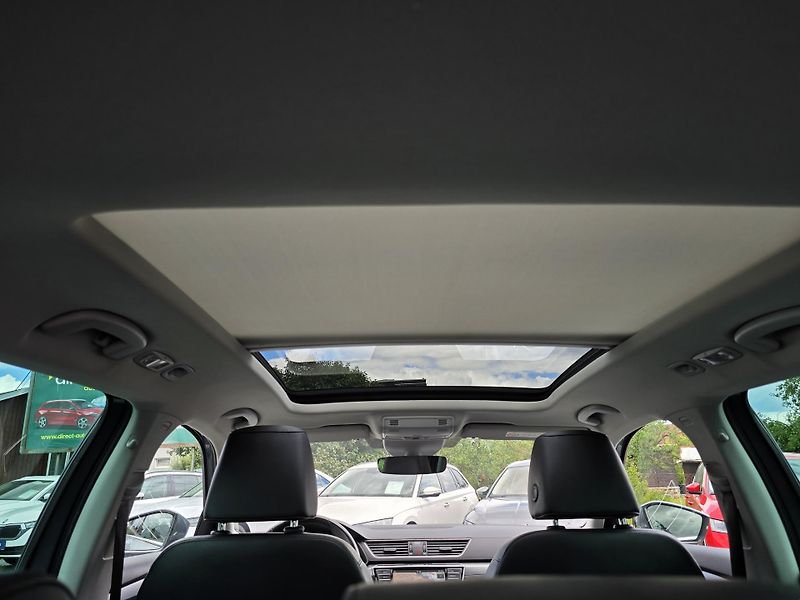 Škoda Superb 140KW DSG WEBASTO PANORAMA  - fotka 21 z 35