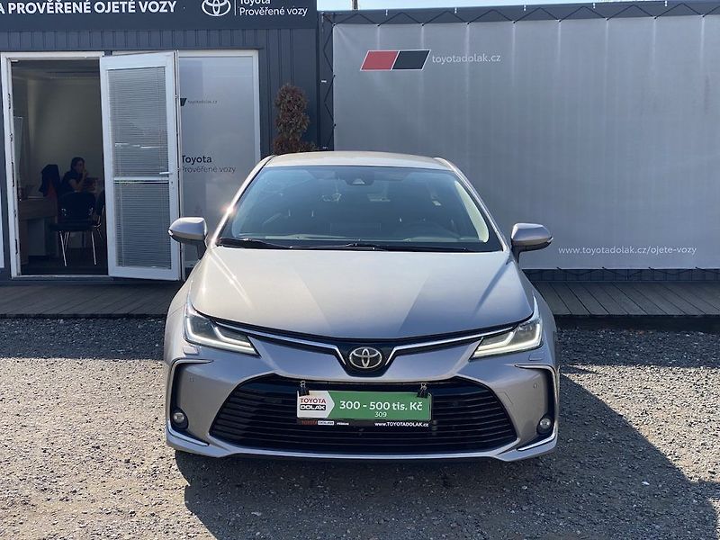 Toyota Corolla 1.6i, ČR, Executive, záruka - fotka 3 z 18