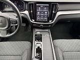 Volvo S60 (2024) 2.0i B4 Core Ad.LED Kamera - náhled 8