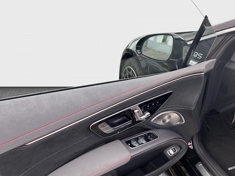 Mercedes-Benz EQS 580 4Matic AMG - fotka 8 z 11