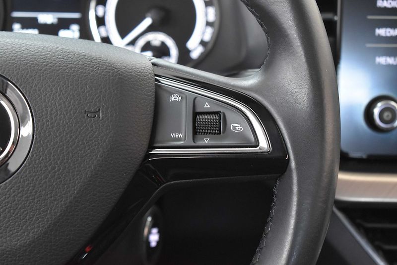 Škoda Kamiq 1.6 TDI STYLE*KESSY*ČR 1.MAJ - fotka 19 z 40