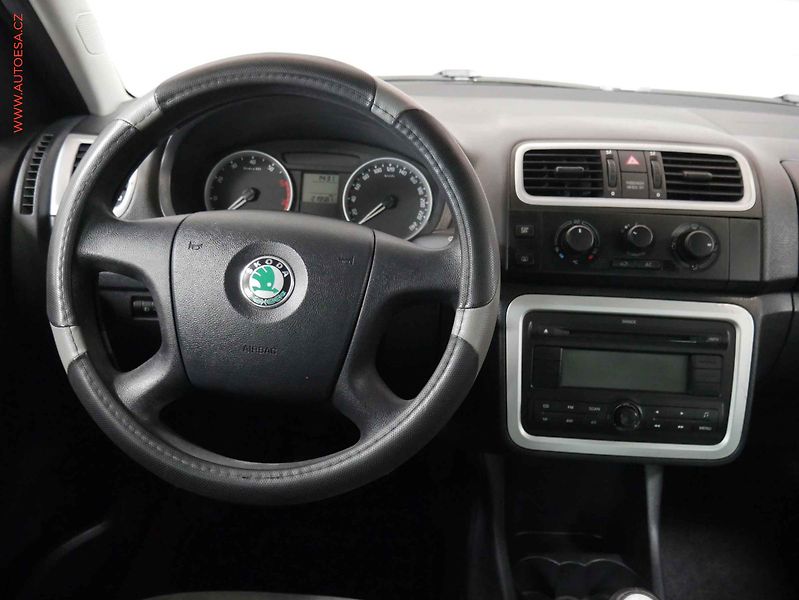 Škoda Roomster (2007) 1.4i, AC, park.asist - fotka 11 z 13