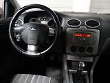 Ford Focus (2009) 1.6i, AC, park.čidla - náhled 13