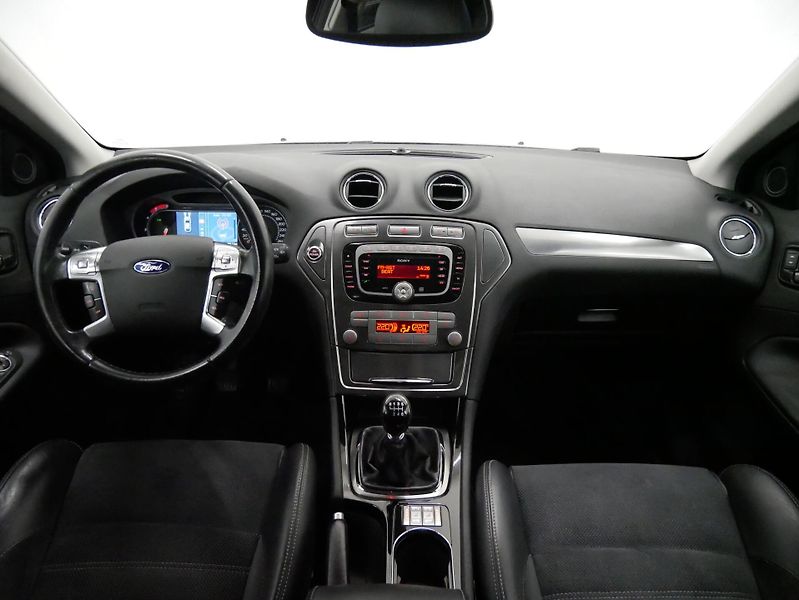Ford Mondeo - fotka 5 z 25