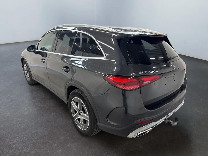 Mercedes-Benz GLC 300d 4M AMG Advanced+ Taž DIST - fotka 7 z 20