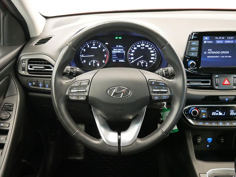 Hyundai i30 - fotka 18 z 28