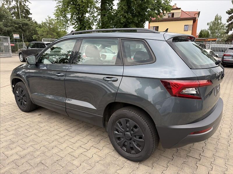 Škoda Karoq 1.0 TSi - fotka 7 z 21