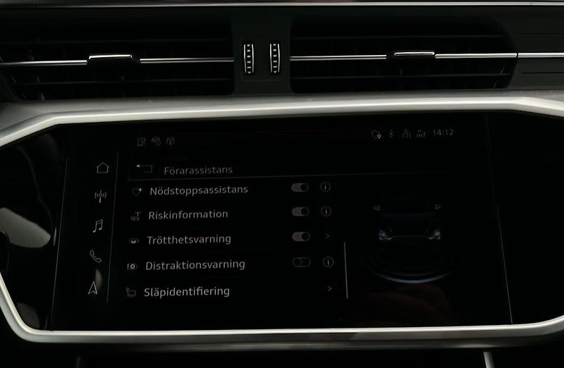 Audi A6 Avant 55 e TFSI Q S-Line Matrix Taž  - fotka 25 z 29