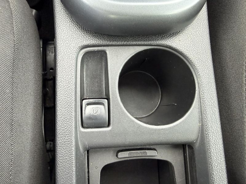 Opel Astra 1.4 88kw - fotka 21 z 42